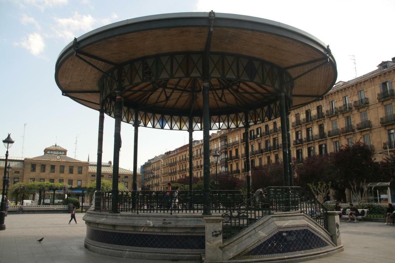 Pension Yoldi San Sebastián Exterior photo