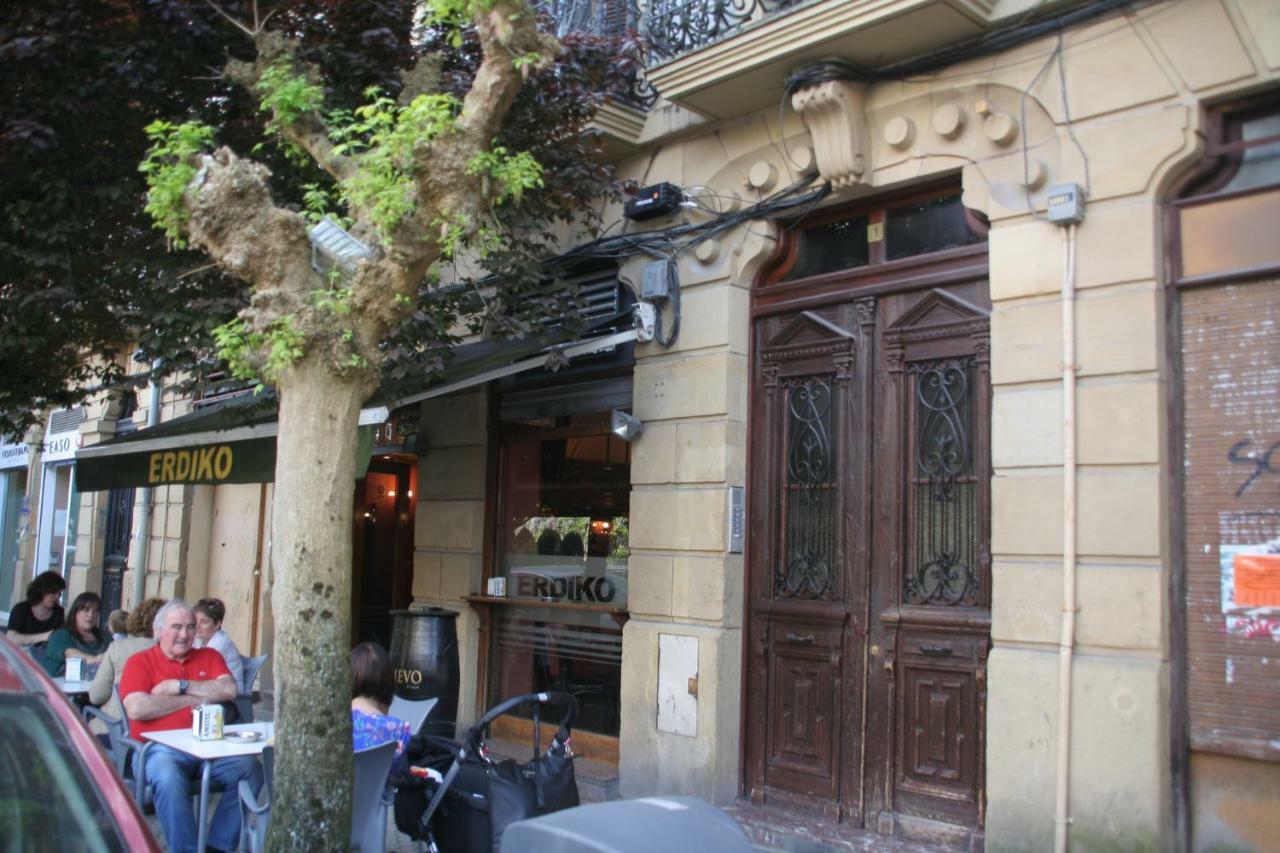 Pension Yoldi San Sebastián Exterior photo