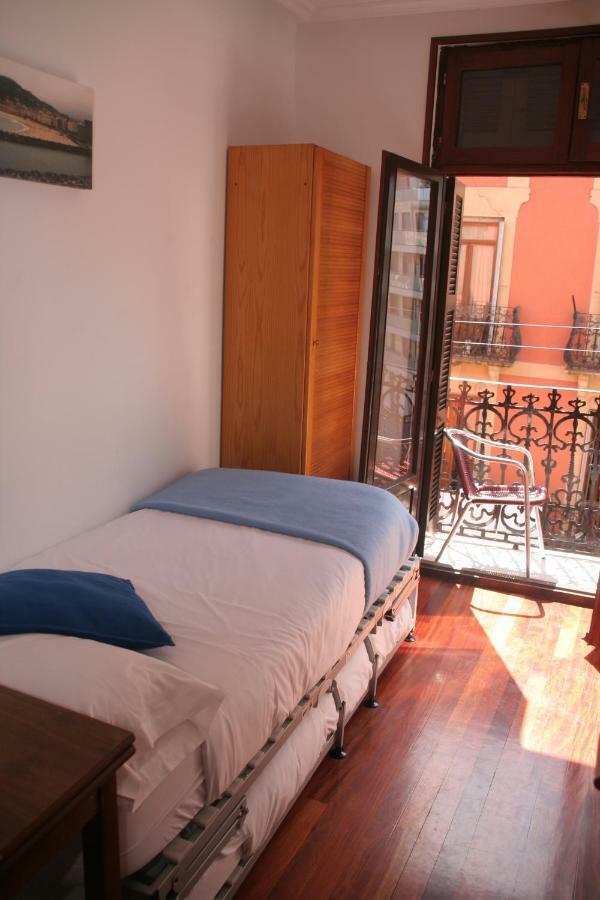 Pension Yoldi San Sebastián Exterior photo